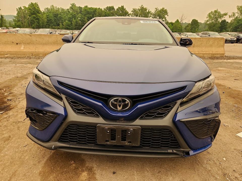 2024 TOYOTA CAMRY SE — Фото 5 из 12