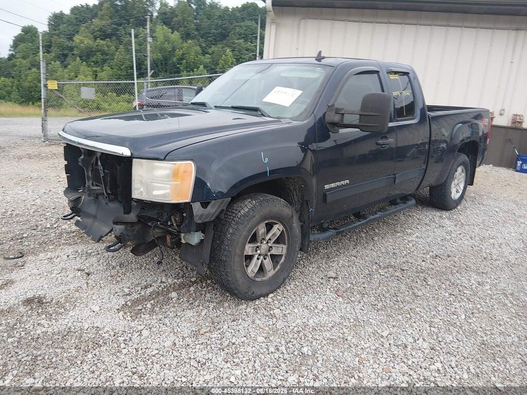1GTR2VE35BZ288212 2011 GMC SIERRA 1500 photo no. 2