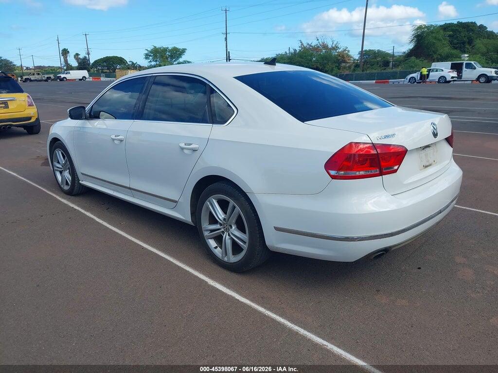1VWBT7A38FC015643 2015 VOLKSWAGEN PASSAT photo no. 3