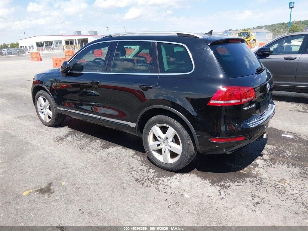 WVGEF9BP2DD005424 2013 VOLKSWAGEN TOUAREG photo no. 3