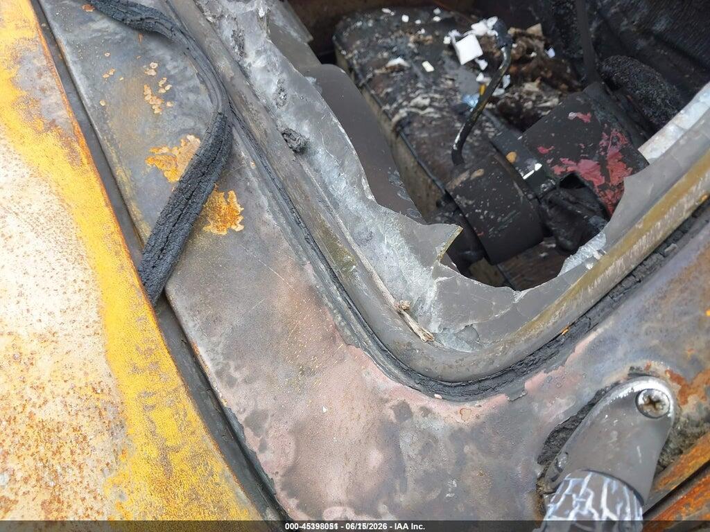 000000051ME81575M 1951 MERCURY MONTEREY photo no. 9
