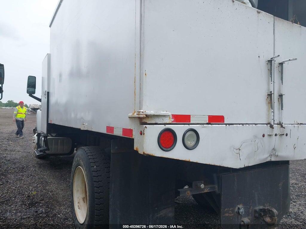 1GBJ7C1C44F505945 2004 CHEVROLET CC7500 photo no. 3