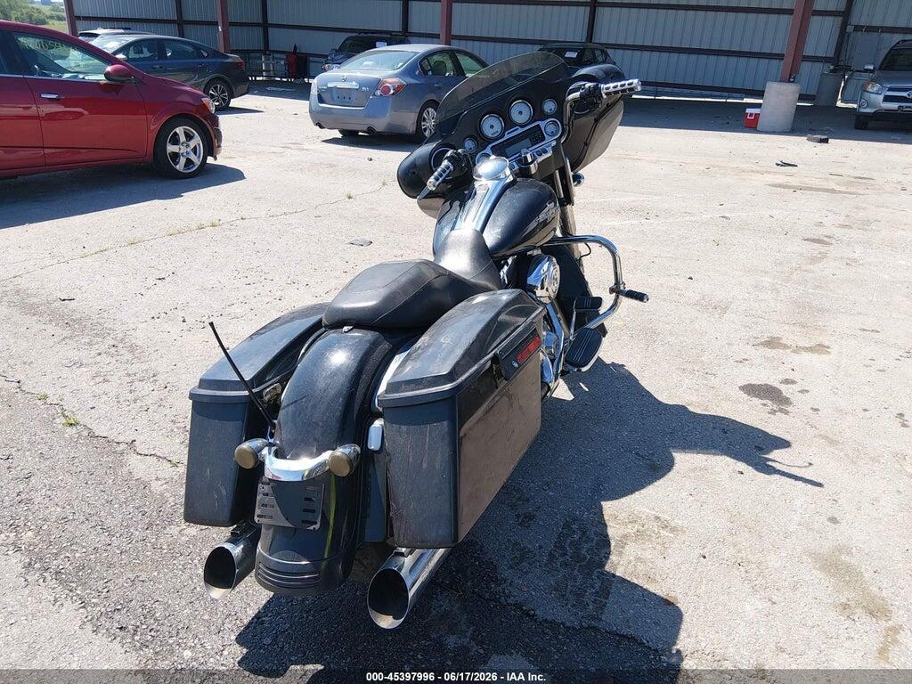 1HD1KBM19DB616365 2013 HARLEY-DAVIDSON FLHX photo no. 4