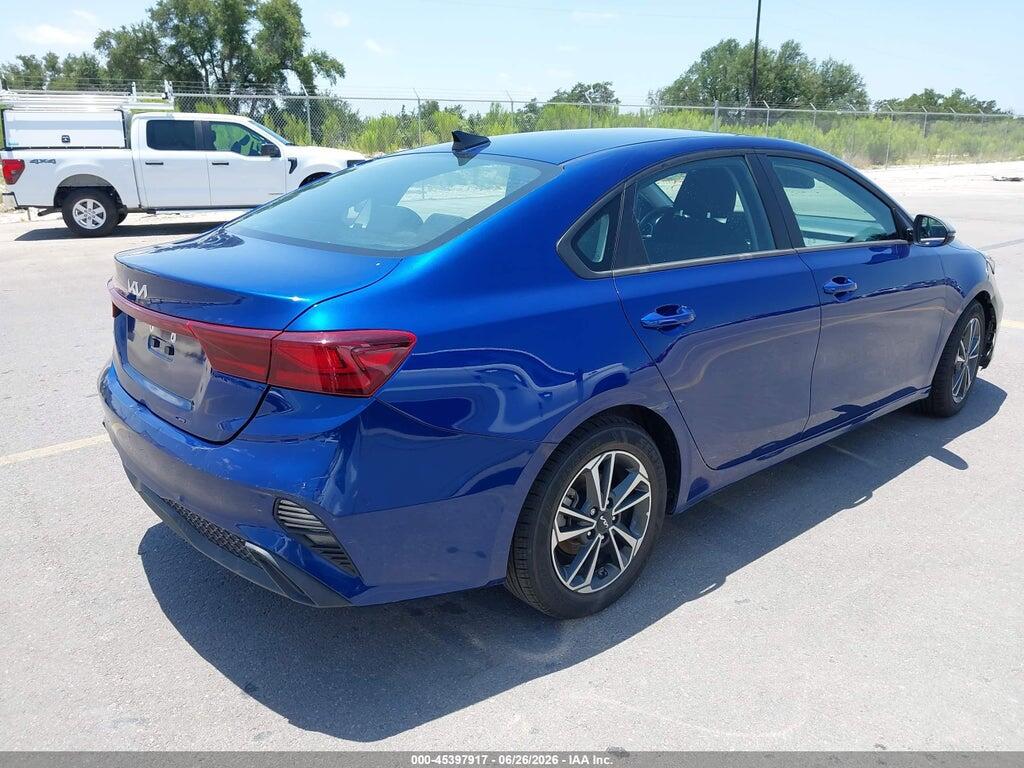 3KPF24AD2RE809582 2024 KIA FORTE photo no. 4