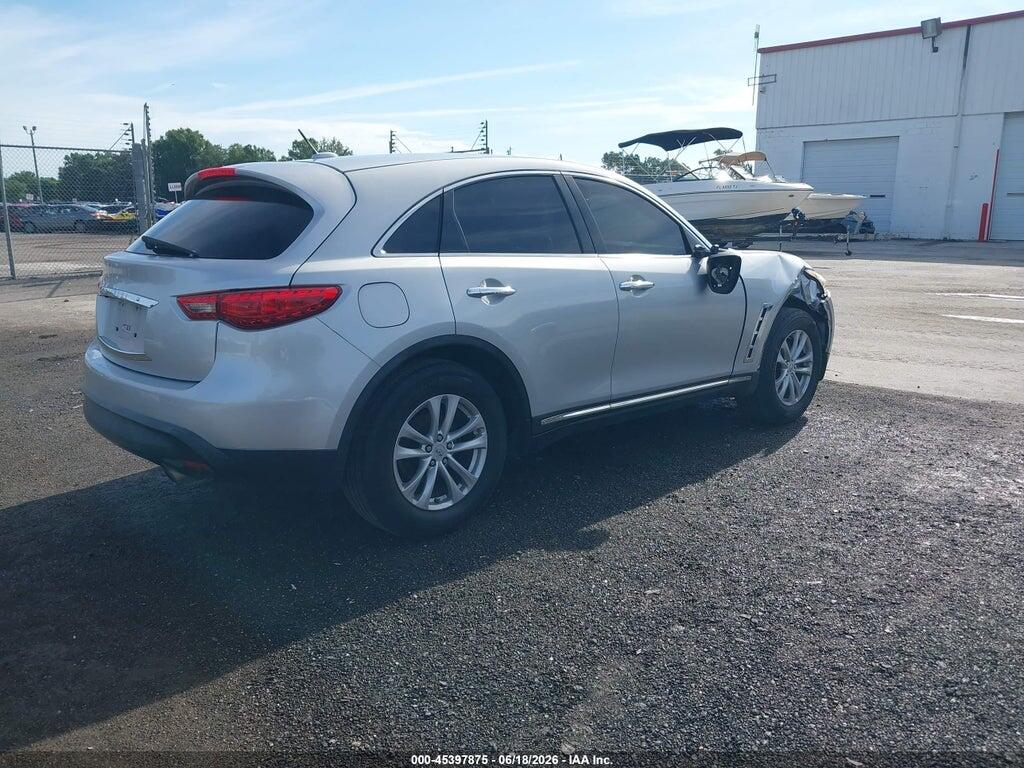 JN8CS1MU4HM141883 2017 INFINITI QX70 photo no. 4