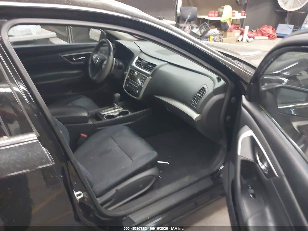 1N4AL3AP0HC197437 2017 NISSAN ALTIMA photo no. 5