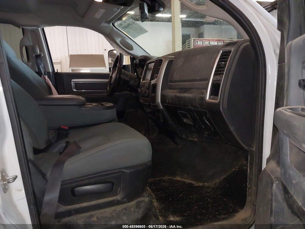3C63R3HL3HG560614 2017 RAM 3500 photo no. 5