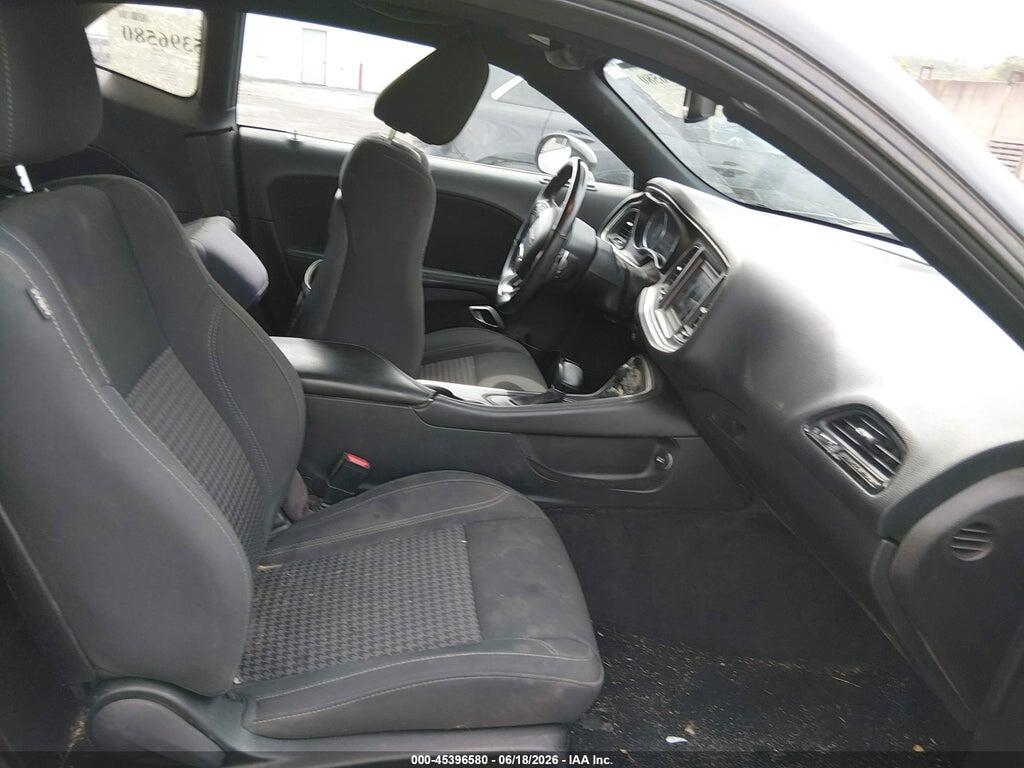 2C3CDZBTXJH310204 2018 DODGE CHALLENGER photo no. 5