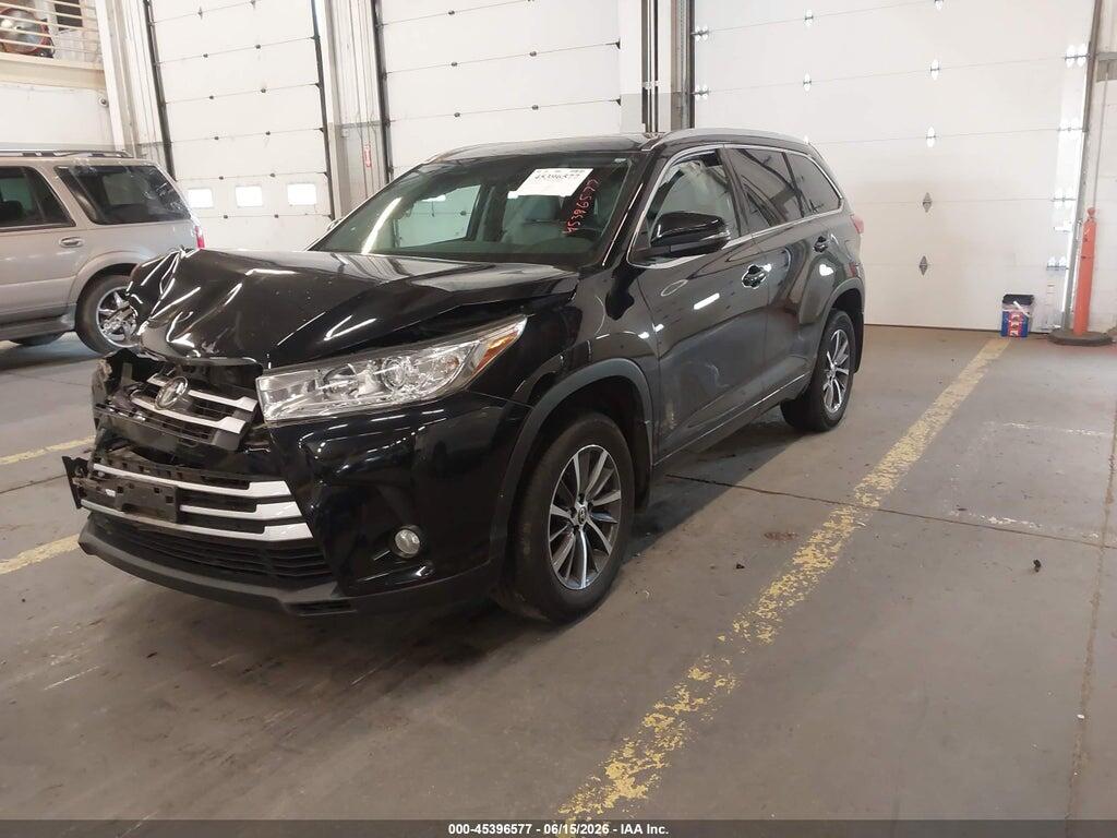 5TDJZRFH4JS843967 2018 TOYOTA HIGHLANDER photo no. 2