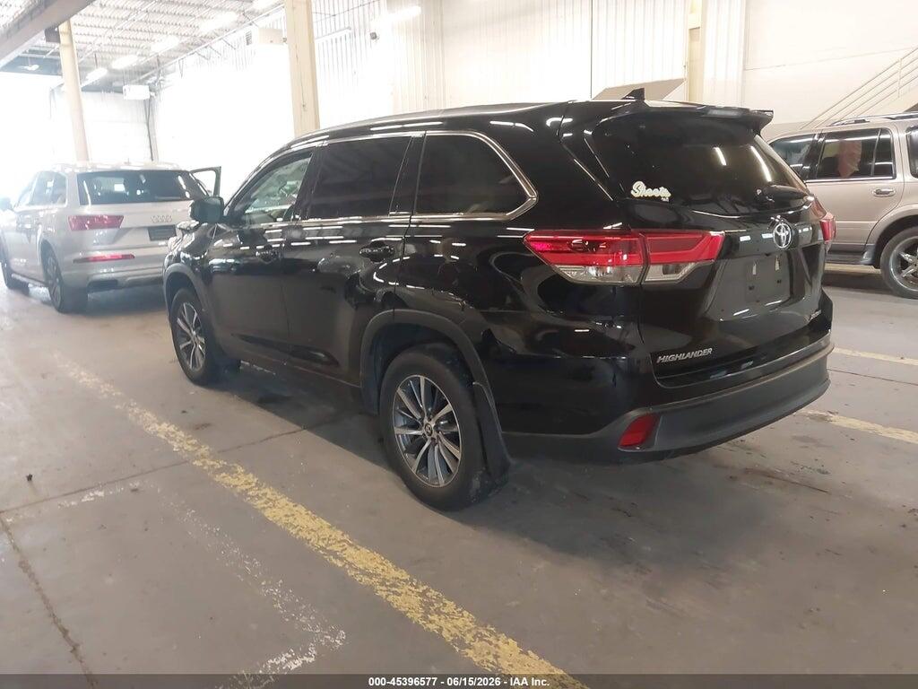 5TDJZRFH4JS843967 2018 TOYOTA HIGHLANDER photo no. 3