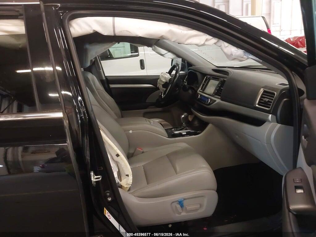 5TDJZRFH4JS843967 2018 TOYOTA HIGHLANDER photo no. 5