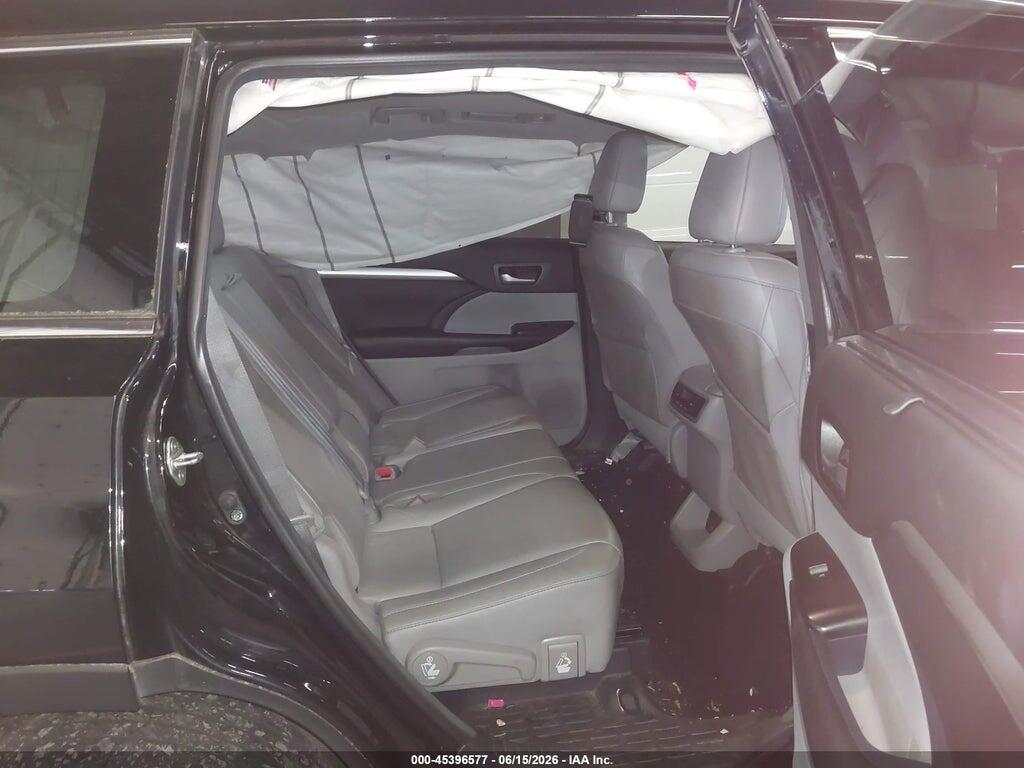 5TDJZRFH4JS843967 2018 TOYOTA HIGHLANDER photo no. 8