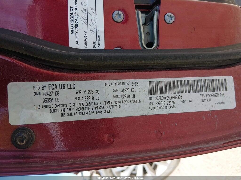 2C3CCAKG9JH268390 2018 CHRYSLER 300 photo no. 9