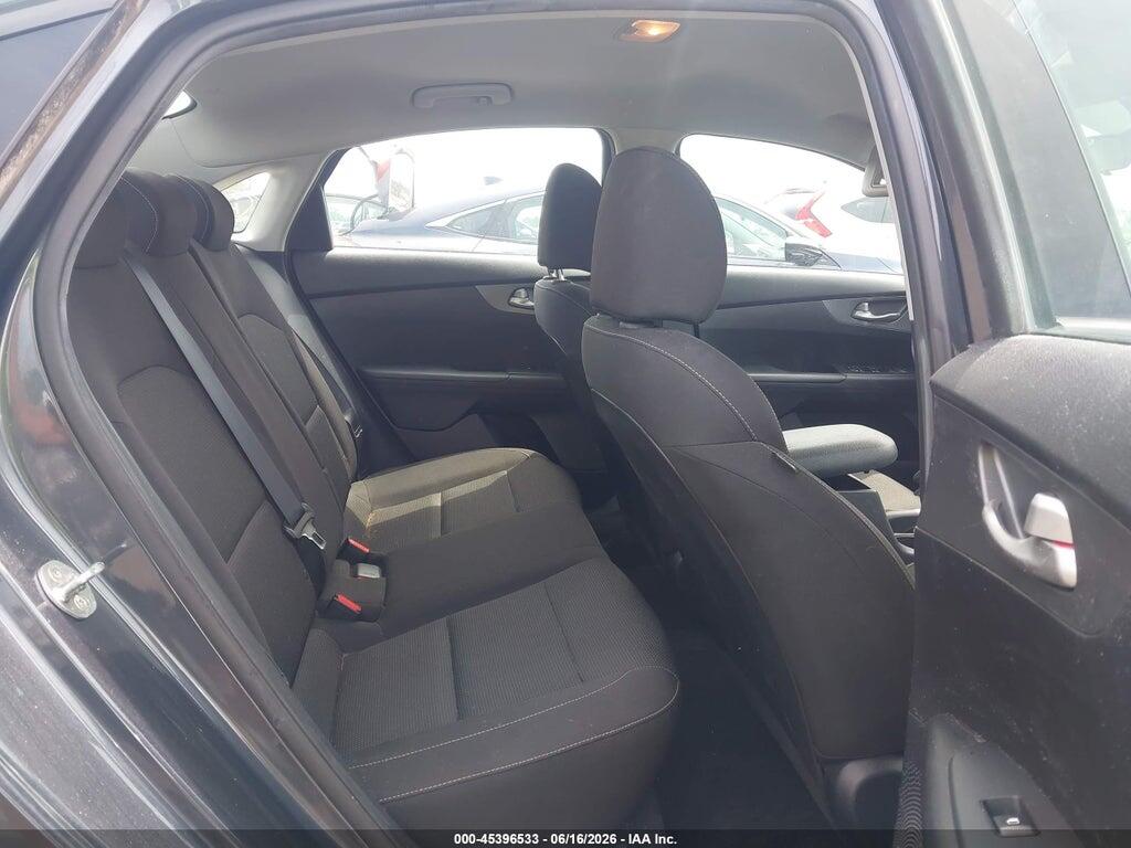 3KPF24AD1KE078231 2019 KIA FORTE photo no. 8