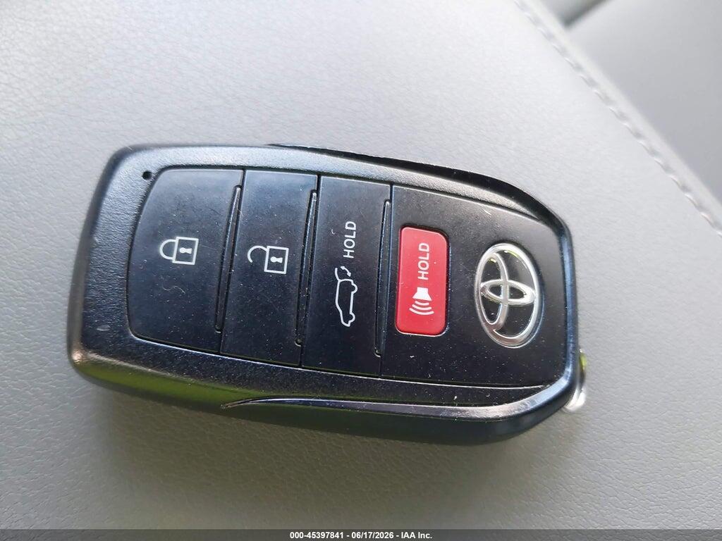 JTEAAAAH1PJ136567 2023 TOYOTA VENZA photo no. 11