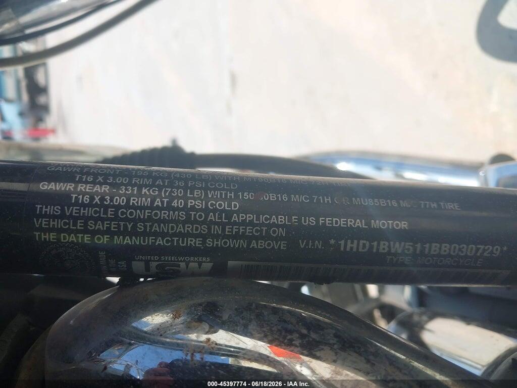 1HD1BW511BB030729 2011 HARLEY-DAVIDSON FLSTC photo no. 10