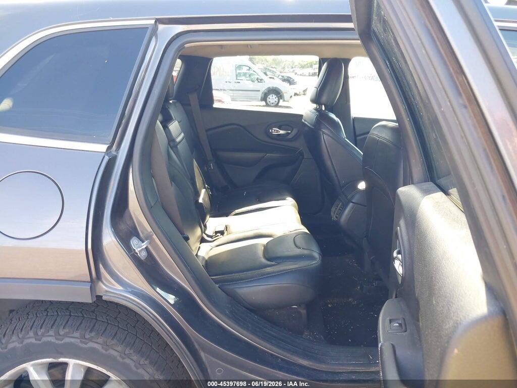 1C4PJMDB8HW511785 2017 JEEP CHEROKEE photo no. 8