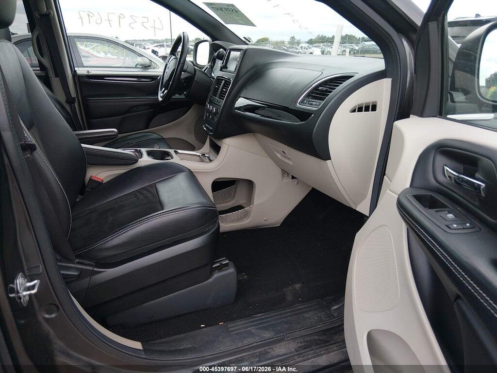 2C4RDGCG5KR663974 2019 DODGE GRAND CARAVAN photo no. 5