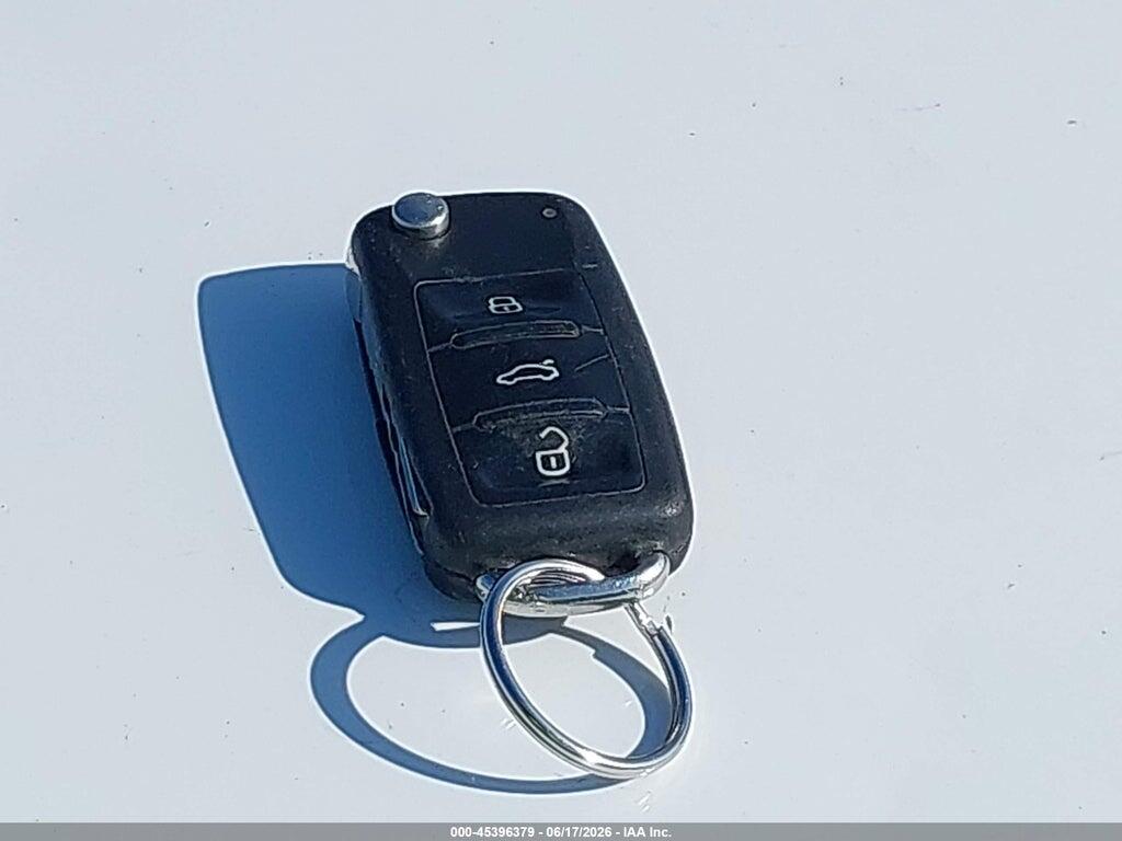 1VWAS7A3XEC088820 2014 VOLKSWAGEN PASSAT photo no. 10