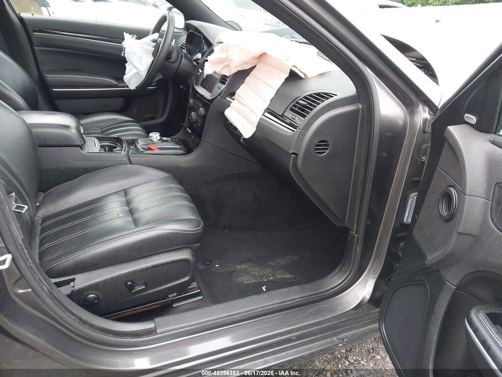 2C3CCABG8PH633439 2023 CHRYSLER 300 photo no. 5