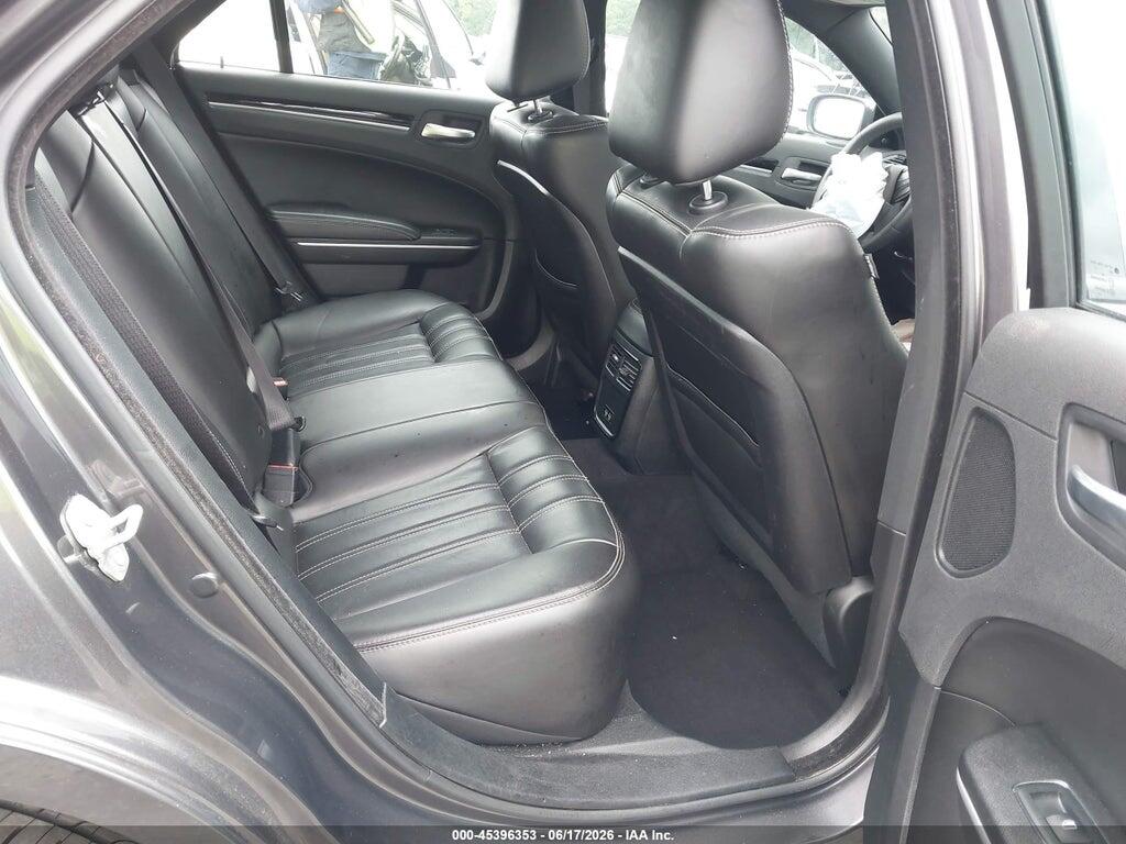 2C3CCABG8PH633439 2023 CHRYSLER 300 photo no. 8