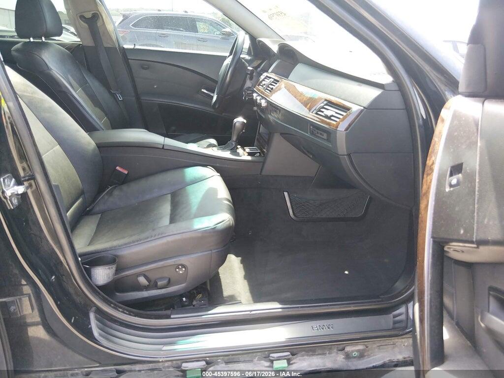WBANE53517CW67435 2007 BMW 525I photo no. 3