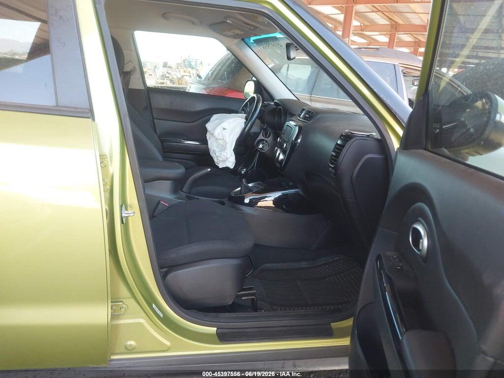 KNDJX3A50E7709926 2014 KIA SOUL photo no. 5