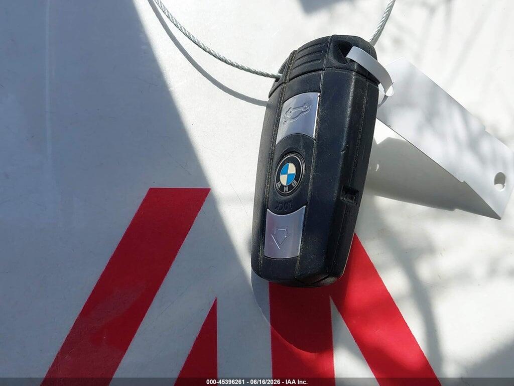 WBAPH7G58BNM58714 2011 BMW 328I photo no. 11