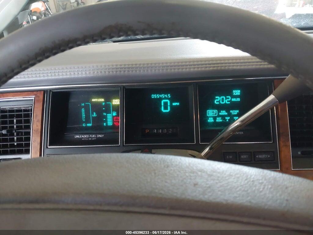 1LNLM82W7RY766464 1994 LINCOLN TOWN CAR photo no. 7