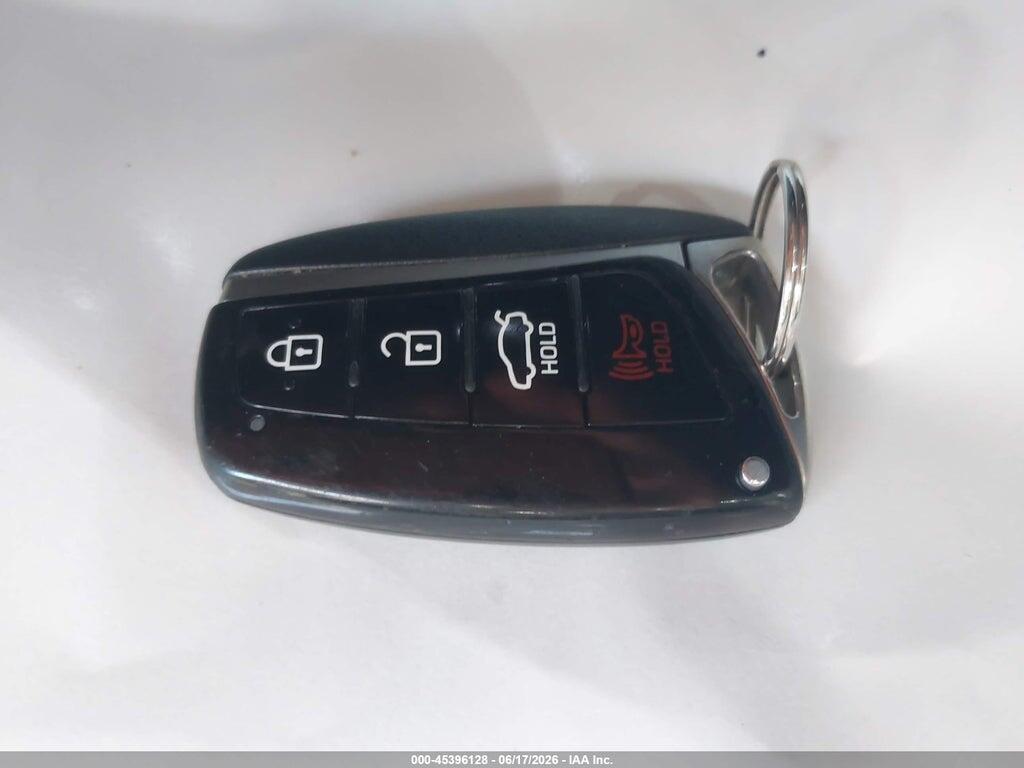 KMHGN4JE5FU039455 2015 HYUNDAI GENESIS photo no. 11