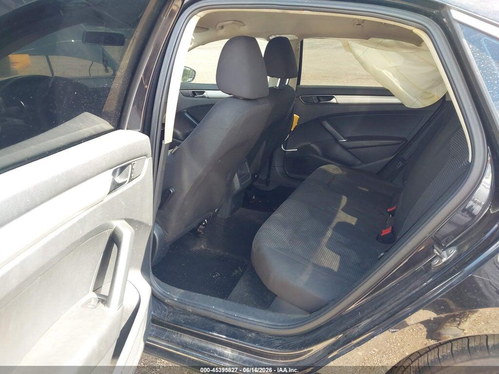 1VWAT7A31HC051818 2017 VOLKSWAGEN PASSAT photo no. 8