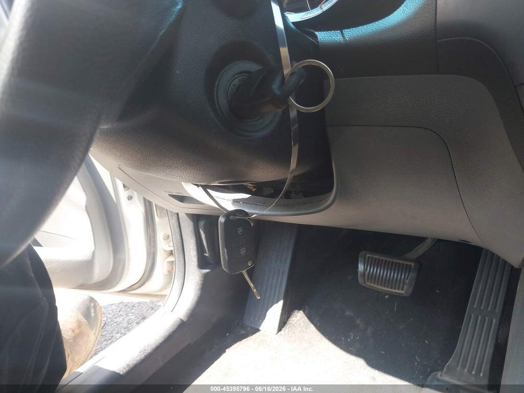 3KPFK4A74HE075939 2017 KIA FORTE photo no. 11