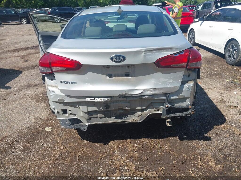 3KPFK4A74HE075939 2017 KIA FORTE photo no. 6