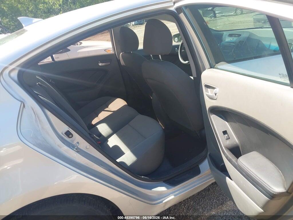 3KPFK4A74HE075939 2017 KIA FORTE photo no. 8