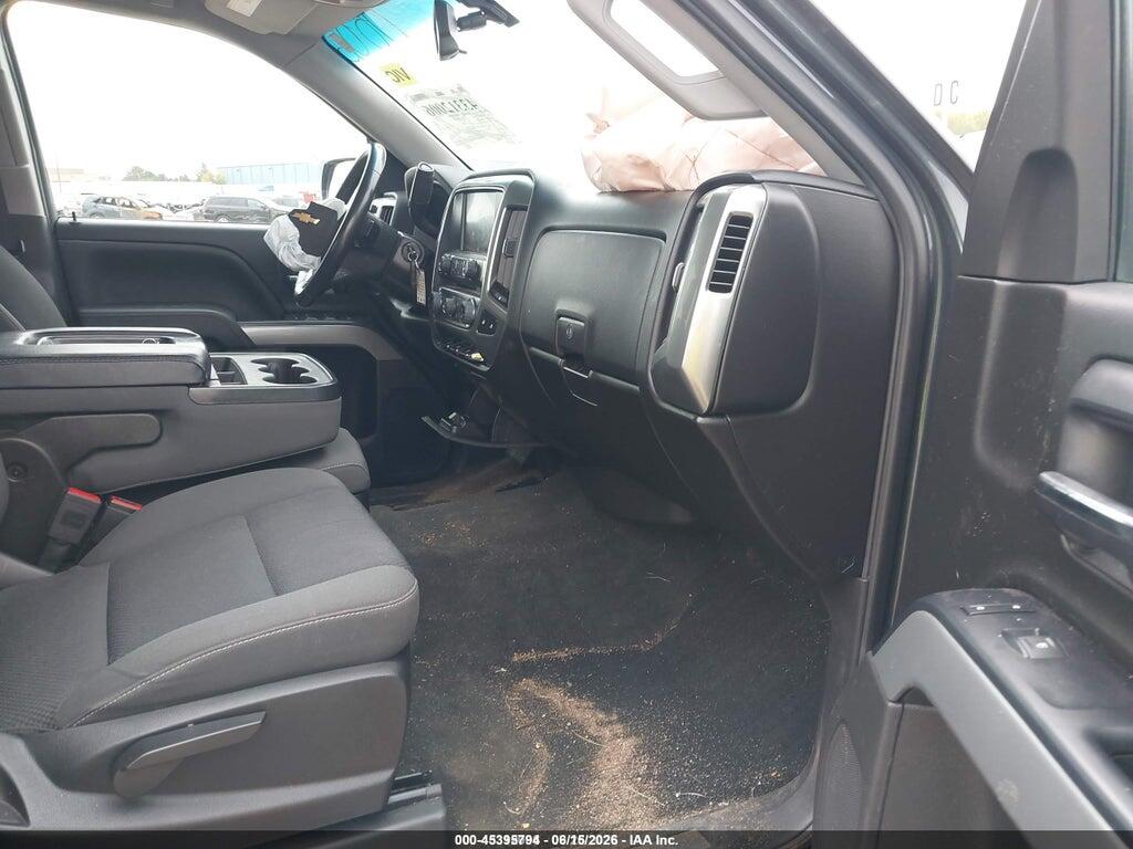 3GCUKRECXJG311127 2018 CHEVROLET SILVERADO 1500 photo no. 5
