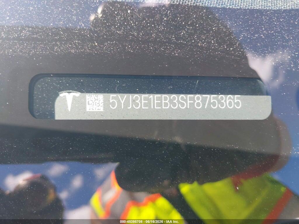 5YJ3E1EB3SF875365 2025 TESLA MODEL 3 photo no. 9