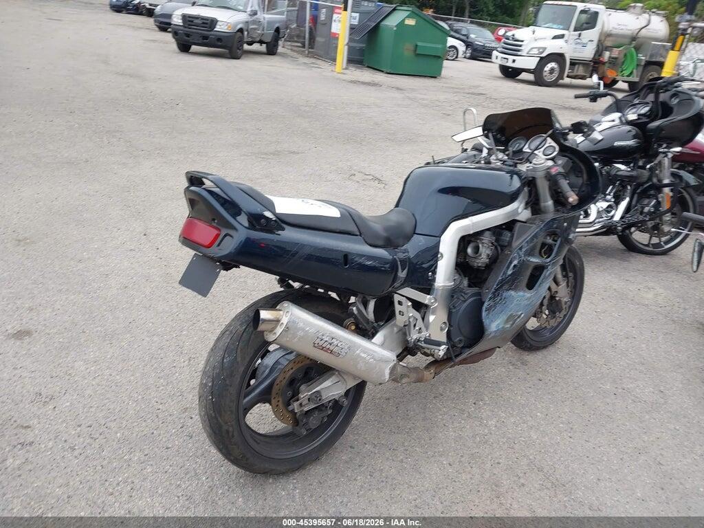 JS1GU75A6P2100593 1993 SUZUKI GSX-R1100 photo no. 4