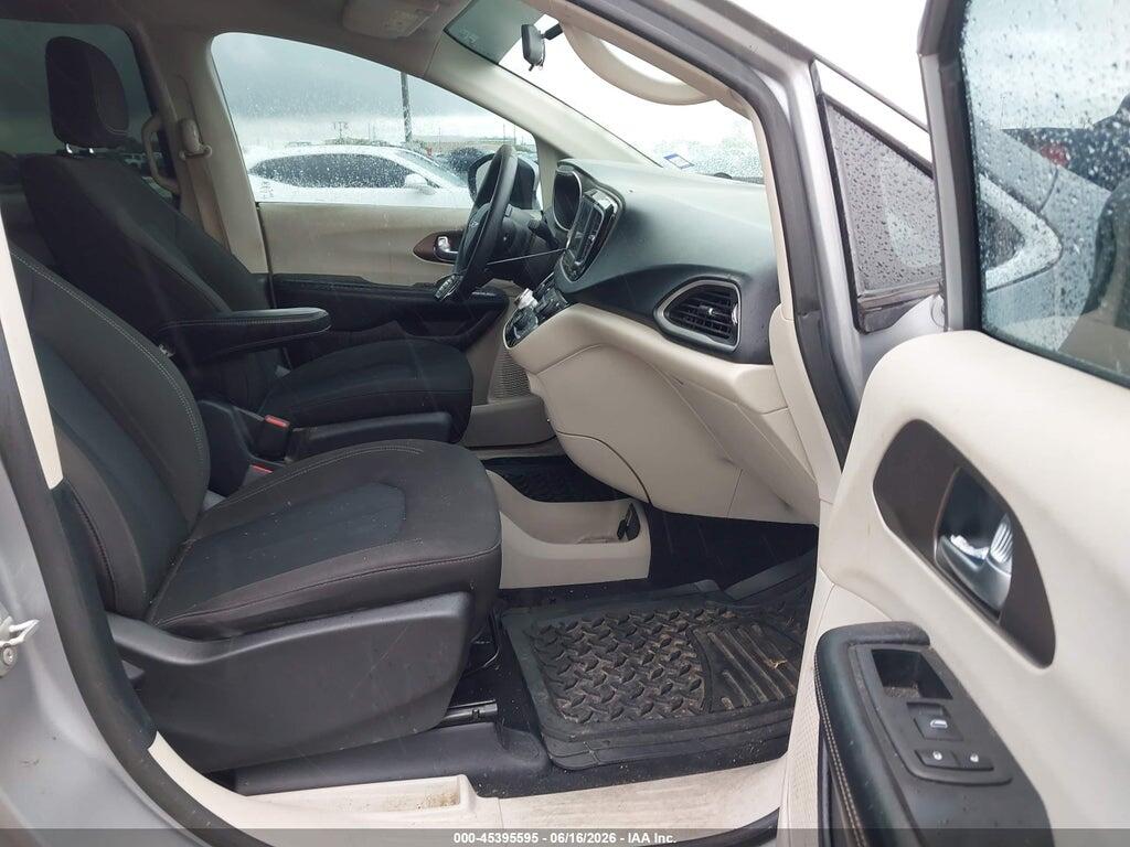 2C4RC1AG4MR513280 2021 CHRYSLER VOYAGER photo no. 5