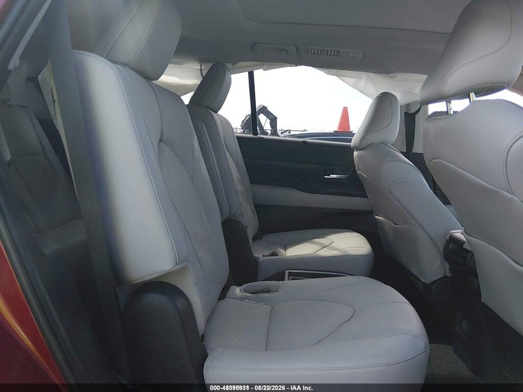 5TDAAAB50TS117093 2026 TOYOTA GRAND HIGHLANDER photo no. 8