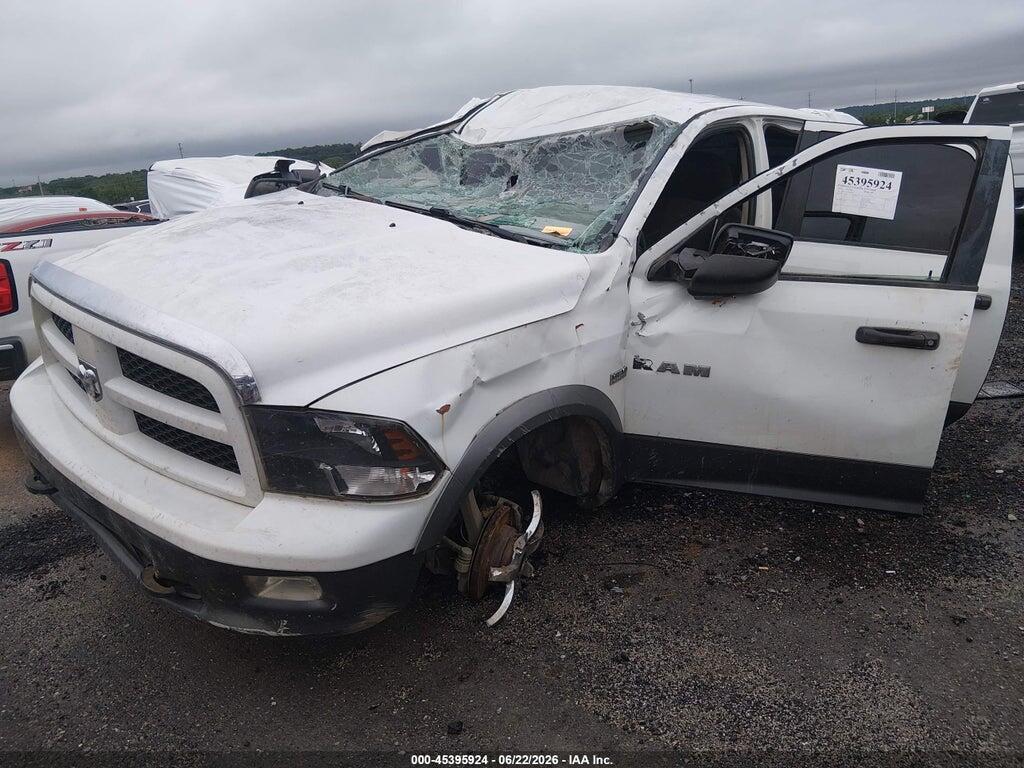 1D7RV1CT7AS256586 2010 DODGE RAM 1500 photo no. 2