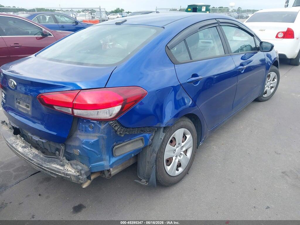 3KPFK4A79HE052091 2017 KIA FORTE photo no. 4
