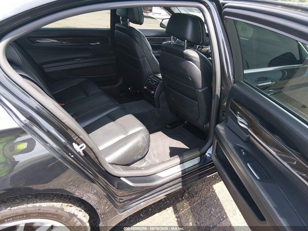 WBAYE8C55FD782322 2015 BMW 750LI photo no. 8