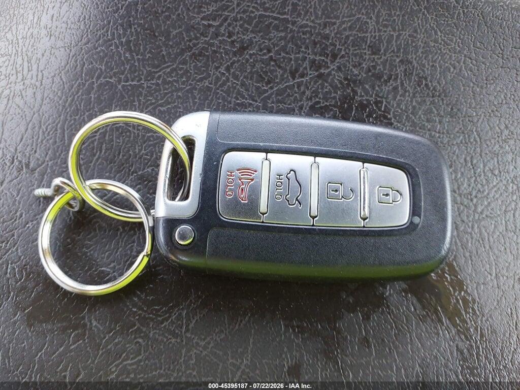 5NPEC4AC8BH030821 2011 HYUNDAI SONATA photo no. 11