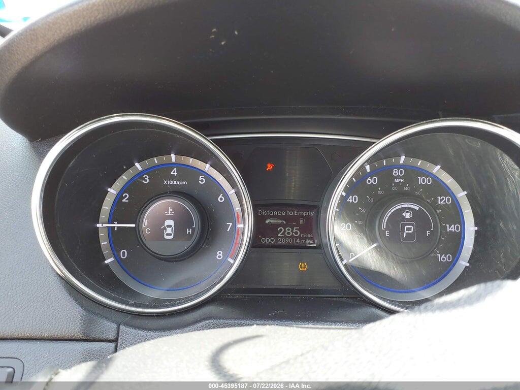 5NPEC4AC8BH030821 2011 HYUNDAI SONATA photo no. 7