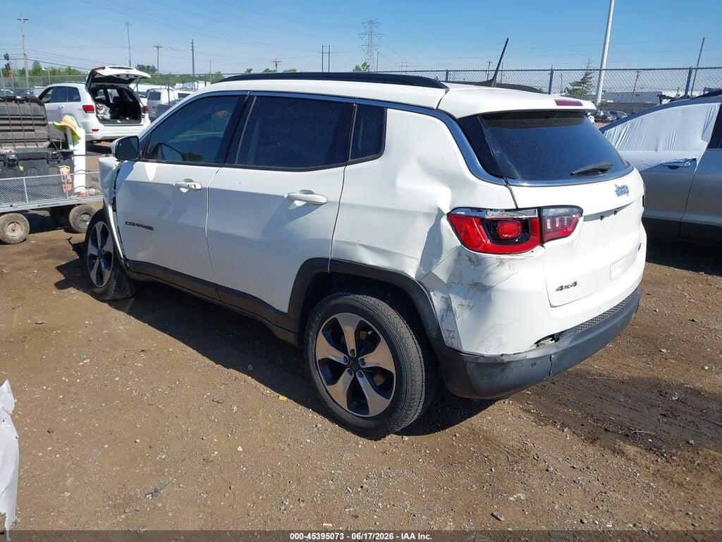 3C4NJDBB7JT104286 2018 JEEP COMPASS photo no. 3