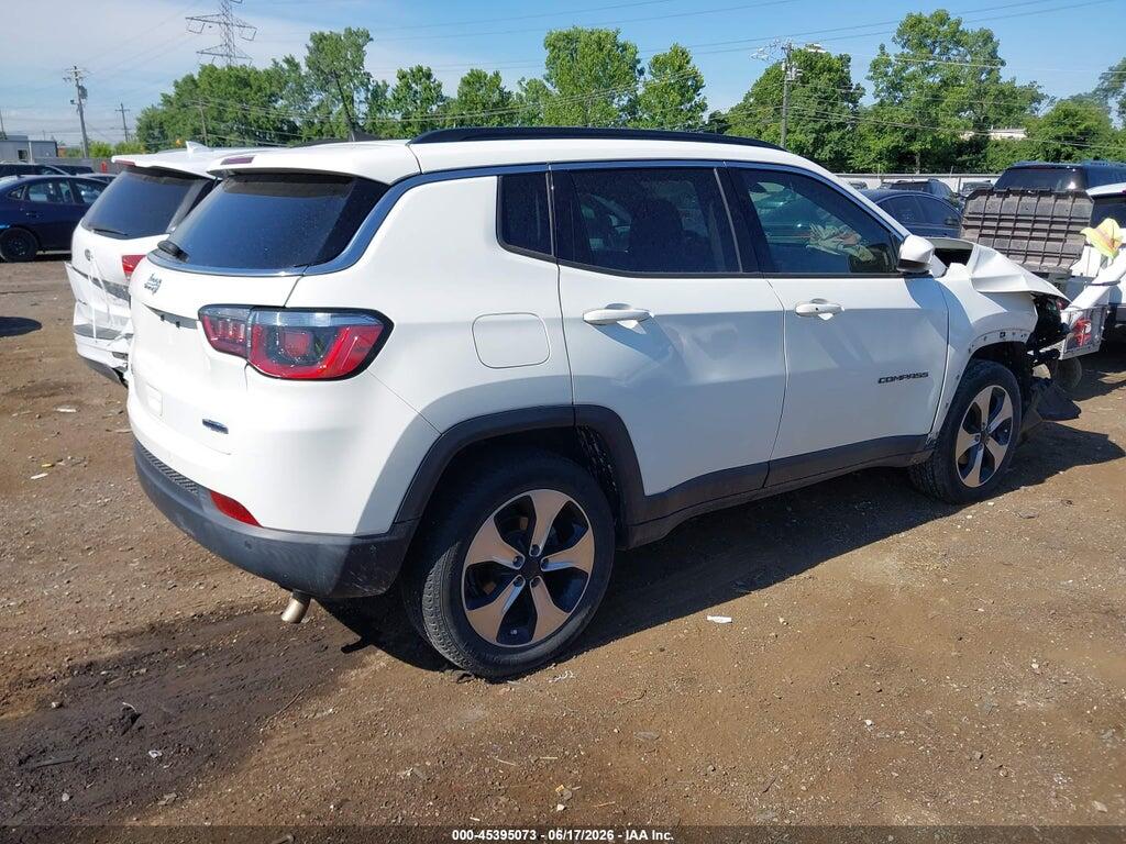 3C4NJDBB7JT104286 2018 JEEP COMPASS photo no. 4