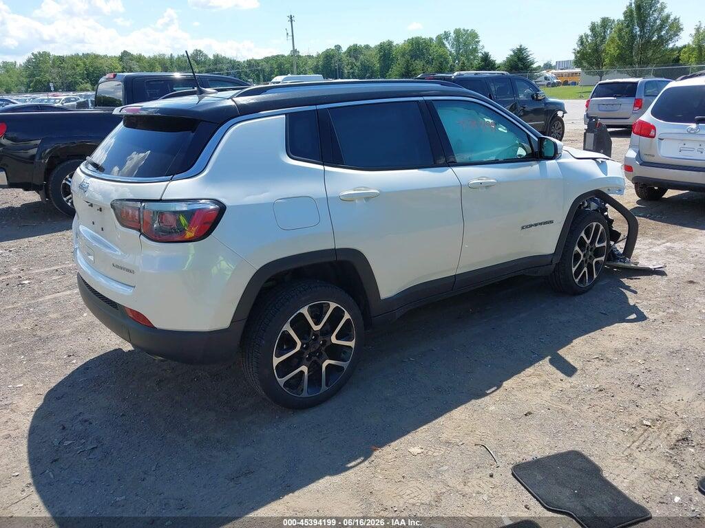 3C4NJDCB0JT238412 2018 JEEP COMPASS photo no. 4