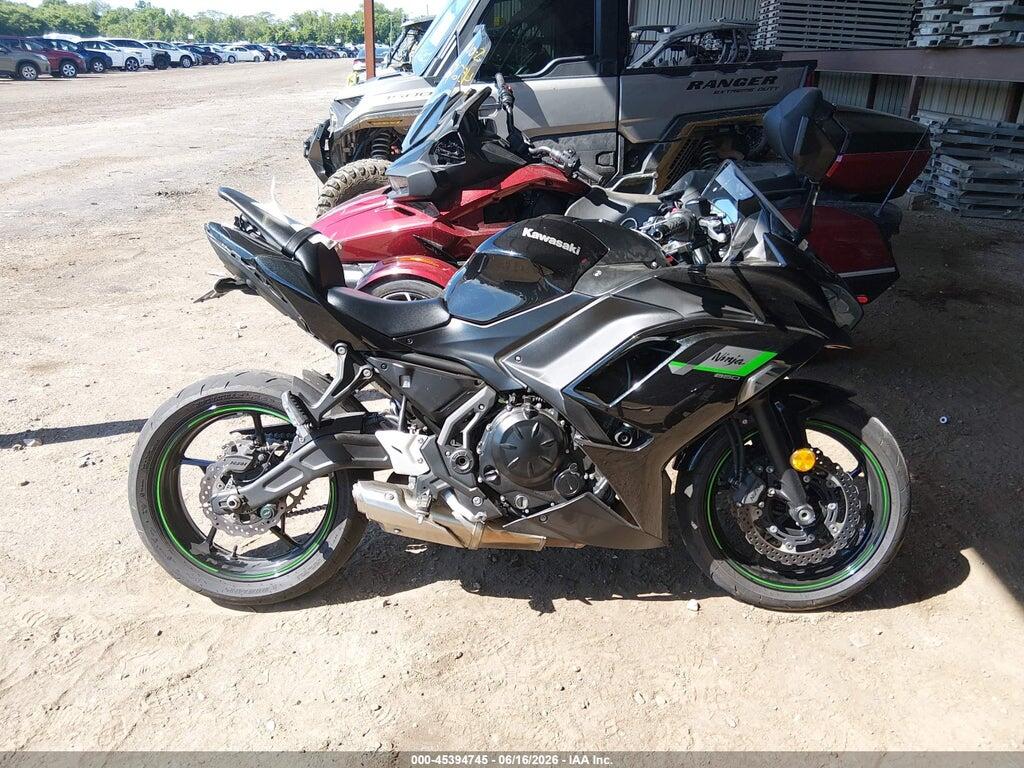ML5EXER11SDAE7777 2025 KAWASAKI EX650 photo no. 12