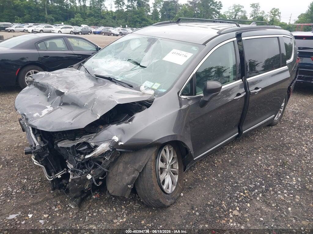 2C4RC1BG9HR534971 2017 CHRYSLER PACIFICA photo no. 2