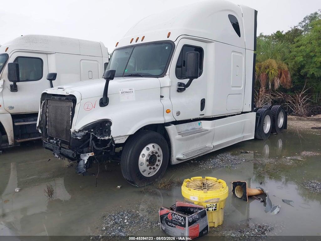 3AKJGLDR5HSHJ4226 2017 FREIGHTLINER CASCADIA 125 photo no. 2